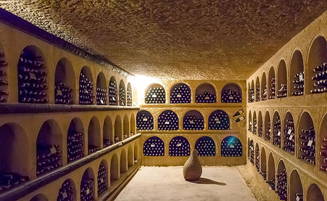 turasan şarap evi